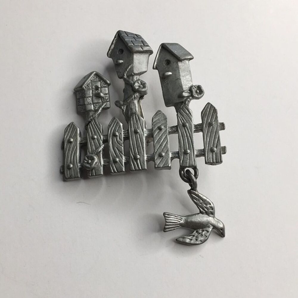 Spoontiques‎ Brooch Pin Articulated Bird Birdhouse Granny Cottage Fairycore